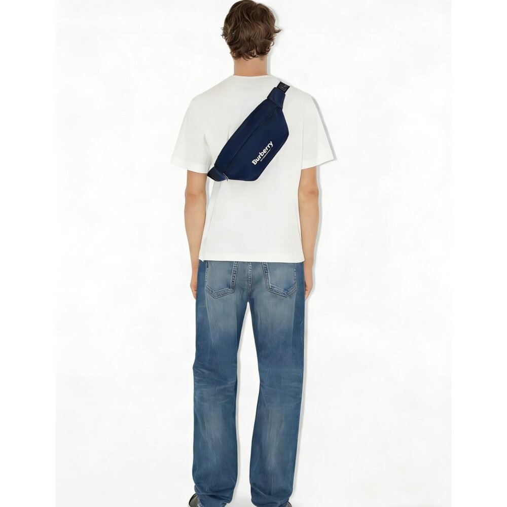 Burberry Men’s Sonny Nylon Fanny Packet Belt Bag Navy 8112561